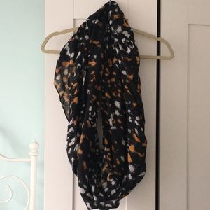 Patterned Circle Scarf